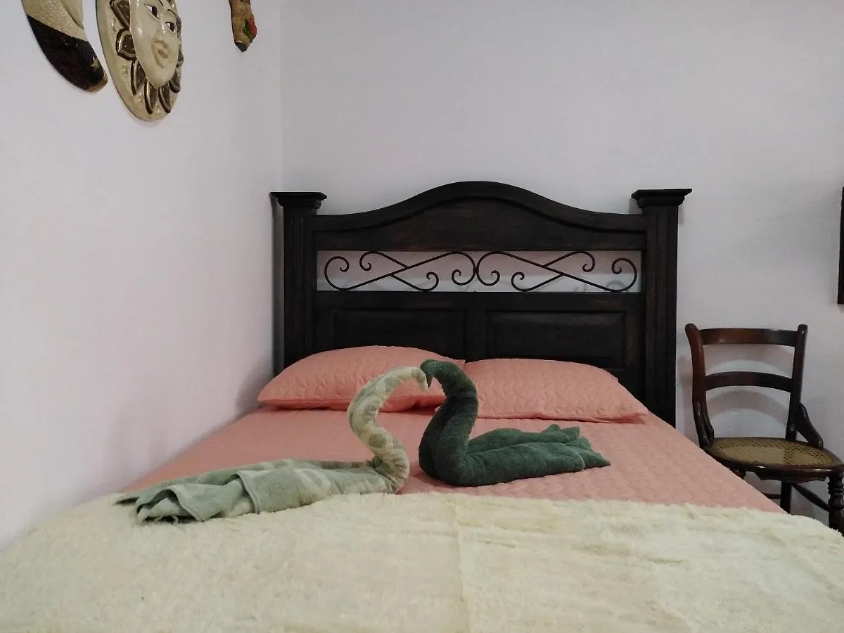 La Villa Antigua Bed and Breakfast
