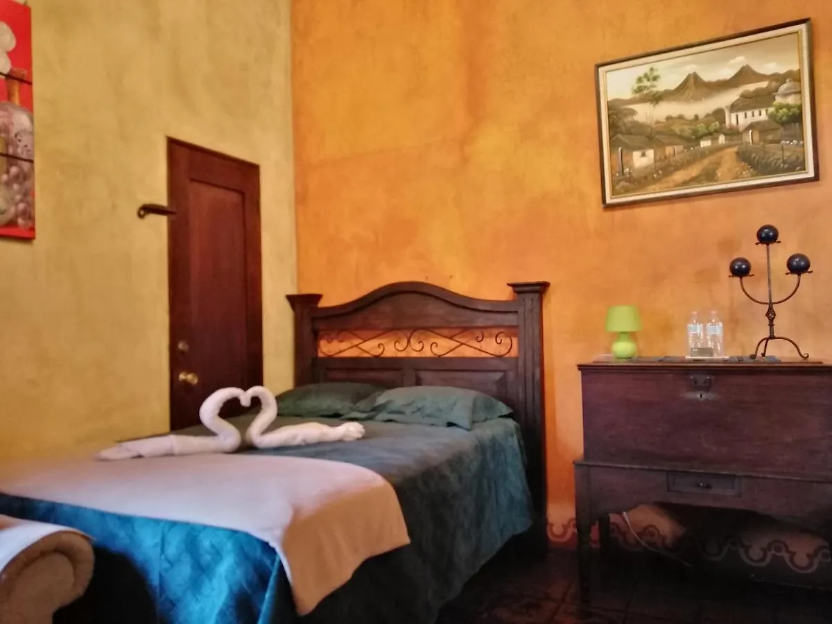 La Villa Antigua
