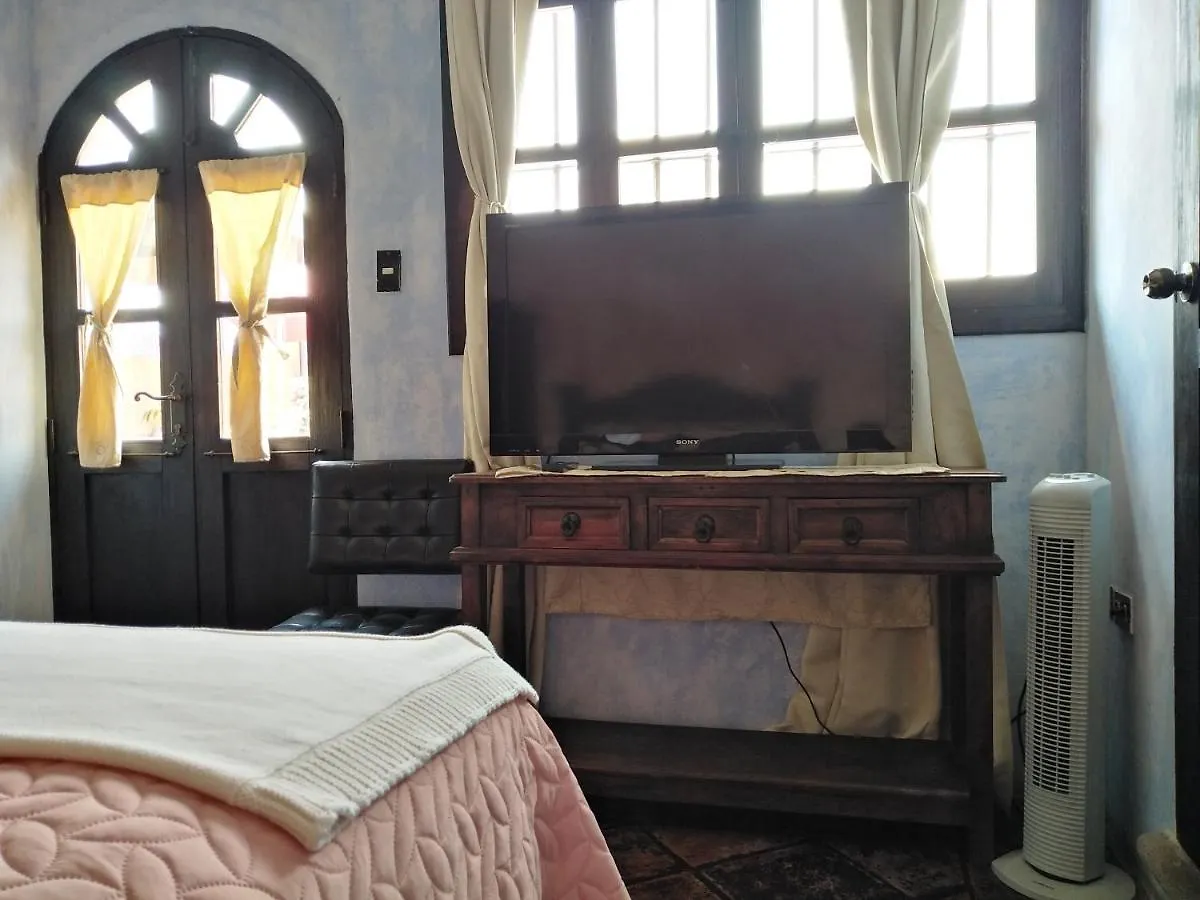 La Villa Antigua Bed and Breakfast