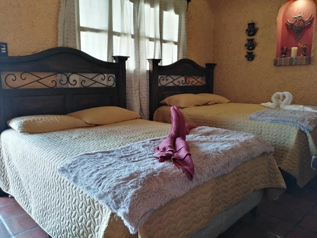 La Villa Antigua Bed and Breakfast