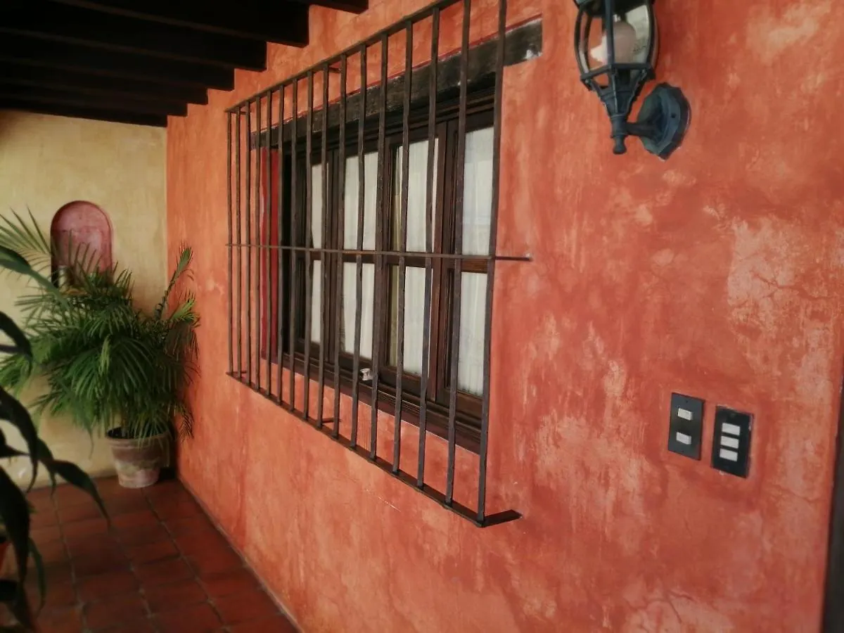La Villa Antigua
