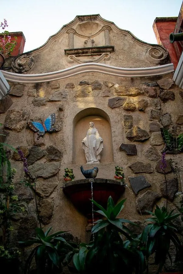 La Villa Antigua